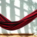 Rede de Dormir Rubro Casal Vermelho com Preto 3,90 x 1,50 m | Compacta, Leve e Estilosa