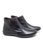 Bota Rasteira Feminina em Couro Cano Baixo Preto Ref. 09942.09933