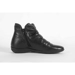 Bota Feminina em Couro Cano Baixo Ziper Preto Ref. 09942.09933 