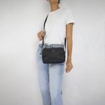 Bolsa Feminina Classe Couro Croosbody Jade Preta Ref. 09932.09913