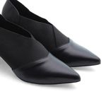 Bota Bico Fino Couro Eiffel Preta