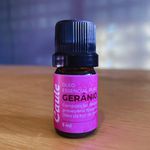 Óleo Essencial de Gerânio | AROMATERAPIA | Caule 5ml