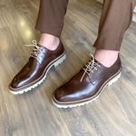 DERBY MASCULINO TRATORADO CAFÉ - GOLDEN RHOUKER