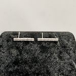 Brinco Palito Pequeno com Zirconia Prata 925