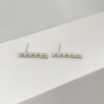 Brinco Palito Pequeno com Zirconia Prata 925