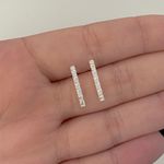 Brinco Palito Medio com Zirconia Prata 925