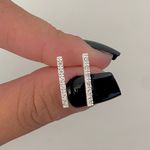 Brinco Palito Medio com Zirconia Prata 925