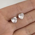 Brinco Coraçao com Zirconia Cristal 8x8mm Prata 925