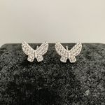 Brinco Borboleta Cravejada com Zircônia Prata 925