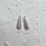 Brinco Gota Trabalhada Prata 925