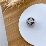 Berloque Flor Com Zircônia Prata 925
