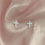 Brinco Cruz com Zirconia Prata 925