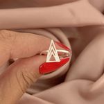Anel Triangulo Vazado Prata 925