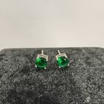 Brinco Solitário Zircônia Verde Esmeralda Prata 925