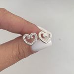 Brinco Prata Legítima 925 Coraçao Vazado com Zirconia