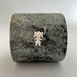 Colar Ponto Luz Menina em Madre Perola Fio Nylon 40cm