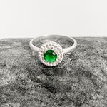 Anel Prata Legitima 925 Solitário Verde Esmeralda com Detalhes