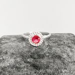 Anel Prata Legitima 925 Solitário Rubi com Detalhes