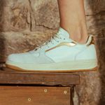 Sapato Feminino Casual cano baixo couro legítimo branco dourado