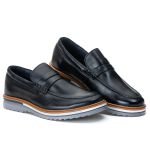 Sapato Masculino Loafer Masculino em Couro Legítimo Tratorado Preto Maldivas