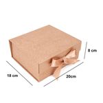 CAIXA PRESENTE KRAFT C/ IMÃ E FITA DE CETIM 200X180X80 - 01 UNIDADE 