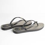 Chinelo de Dedo Preto Flop Palmilha Dourada