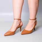 Slingback em Couro Salto Fino Caramelo