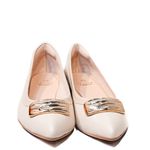 Sapatilha Confort Off White em Couro Verniz Bico Fino