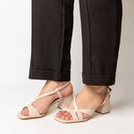 Sandália Off White Salto Bloco Couro