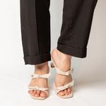 Sandália Off White Salto Taça Ana