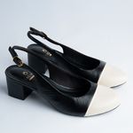 Slingback em Couro Salto Bloco Preto/Off White Confort
