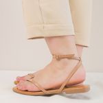 Sandália Rasteira Mel em Couro Sagian