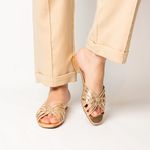 Tamanco Dourado Salto Bloco Couro