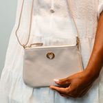 Bolsa Tiracolo Off White Couro