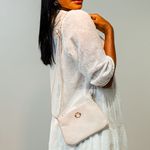 Bolsa Tiracolo Off White Couro