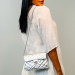 Bolsa Tiracolo Prata Couro Matelassê Média Tati