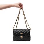 Bolsa Tiracolo Preta Couro Matelassê Média Tati