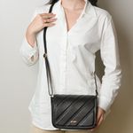 Bolsa Tiracolo Preta Em Couro Pequena