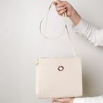 Bolsa Tiracolo Cobra Off White Em Couro 