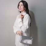 Bolsa Tiracolo Prata em Couro Spikes Pequena