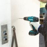 Parafusadeira e Furadeira a Bateria 18V DHP453F003 Makita 