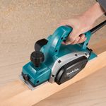 Plaina Elétrica 3.1/4 pol 500W Makita M1902B 220V