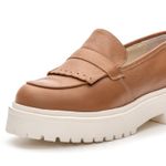 Mocassim Feminino Tratorado Aproprie Fringe Moderno Estiloso Confortável Caramelo