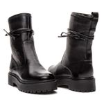 Bota Feminina Tratorada em Couro Cano Médio Snow Aproprie 