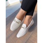 Mocassim Off White Detalhe Metal