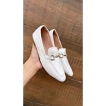 Mocassim Off White Detalhe Metal