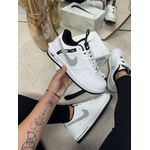 Tenis Nk Branco com Detalhe Preto