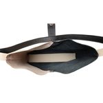 Bolsa RetrÔ - DÁLIA - Off White e Preta 