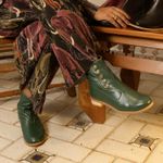 Bota RetrÔ - Verde Folha e Sálvia - LARANJEIRAS