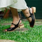 Sandália Rasteira - Preta - VERSO